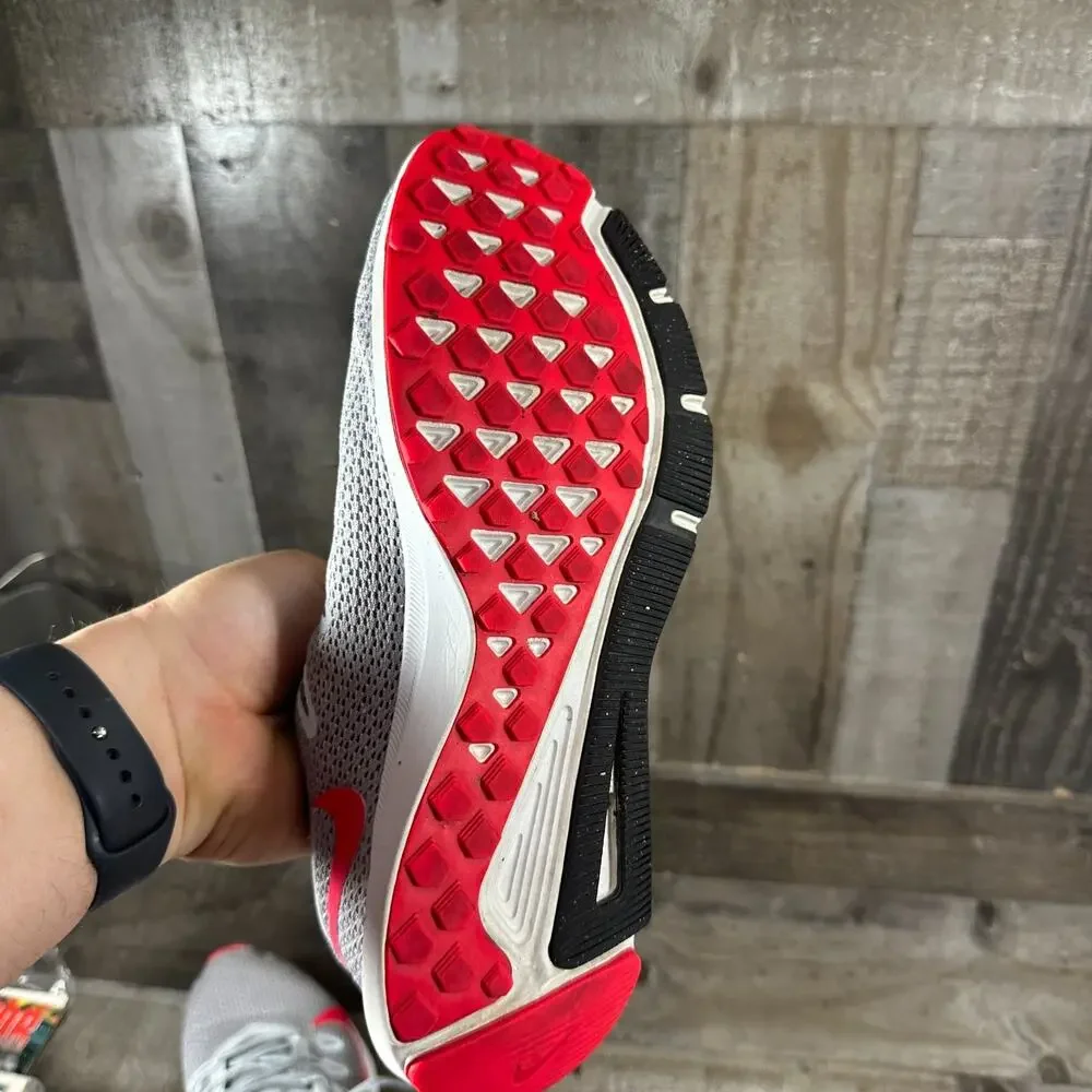 Nike quest shoes